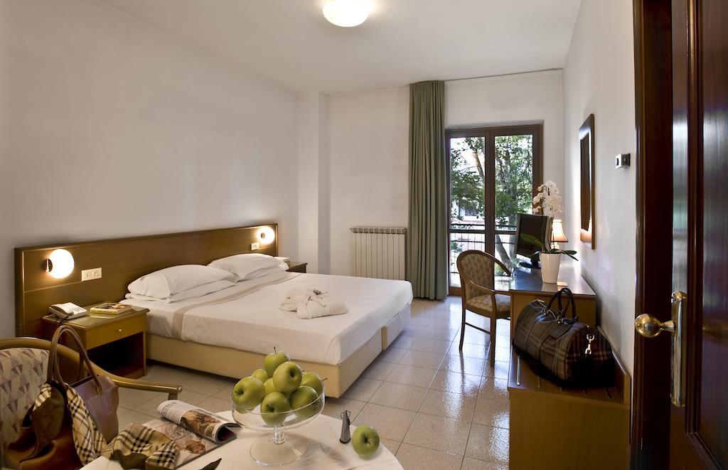 Albergo La Pace Segni Camera foto