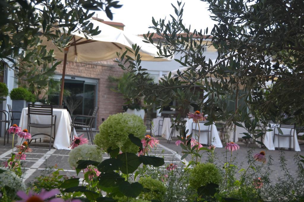 Albergo La Pace Segni Esterno foto